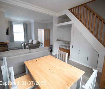 9, Gordon Street - Photo 2