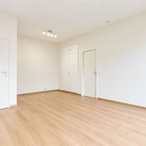 Appartement te huur in Ukkel voor € 1.150 met 1 slaapkamer - Foto 3