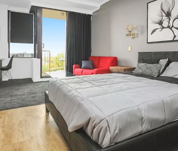 Modern Fully Furnished Studio in the Heart of Parramatta CBD! - Photo 2