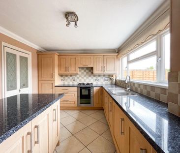 2 bedroom terraced house to rent - Photo 3