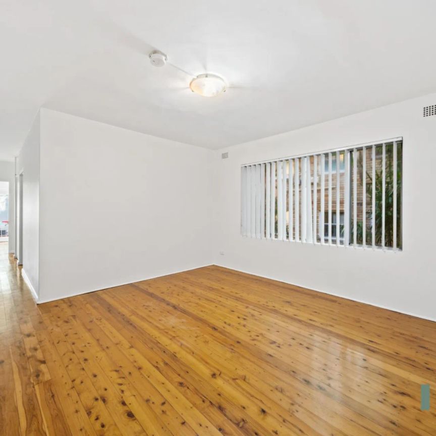 Unit 2/18 King Street, Ashfield. - Photo 1