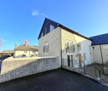 Hele Manor Barns, Hele, Taunton - Photo 3