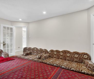 For Lease - 5 Southland Crescent, Hunt Club - South Keys and Area, ... - Photo 1