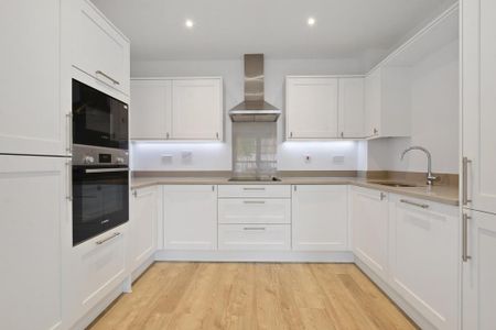 2 bedroom retirement property to rent - Photo 2