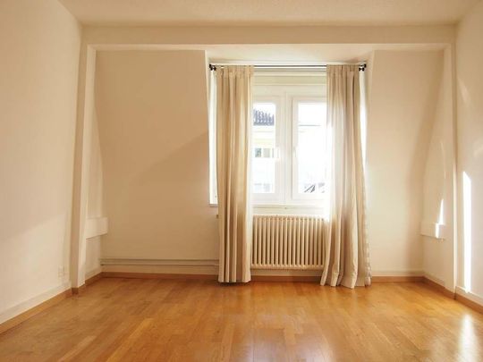 Charmante 2.5-Zimmerwohnung an zentraler Lage! - Foto 1