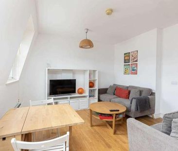 Marchant House, Southgate, BA1 - Photo 3