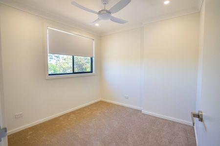 Brand New, Never Lived in 4 Bedroom Home - Photo 4
