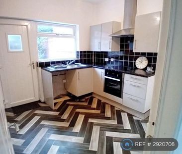 2 bedroom terraced house to rent - Photo 4