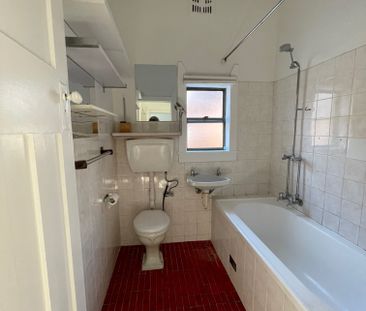 14/106 Curlewis Street, Bondi - Photo 2