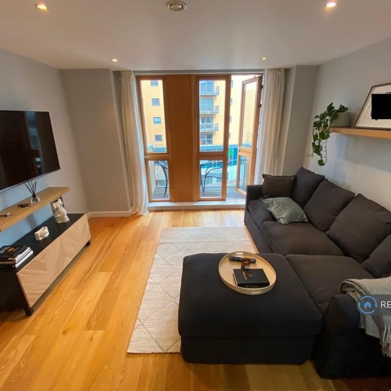 1 bedroom flat to rent - Photo 1