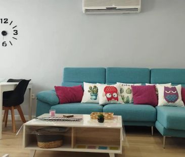 Casa adosada de alquiler en España, 251, Mil Palmeras - Photo 1