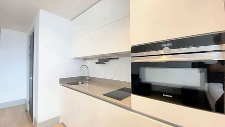 Studio to rent - Photo 5