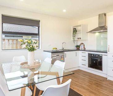 Modern Home in a Quiet Location, Available Now! - Photo 3