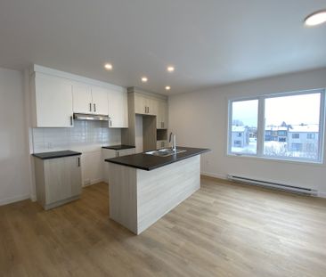 Le 1105 Lorne-Germain, District 55 - Photo 1