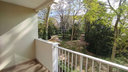 Location Appartement 2 pièces 39m² ORLEANS 45000 - Photo 3