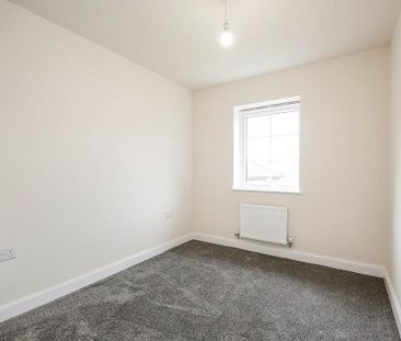 3 bedroom semi-detached house to rent - Photo 3