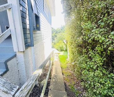 Renovated 3BR Home in Calton Hill - Photo 4