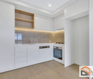 301/23 Russell St, Essendon, Vic 3040 - Photo 6