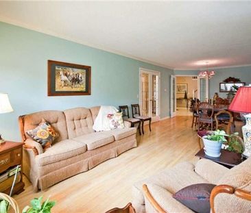 For Lease - 16 Niles Court, Brampton, Ontario - Photo 2