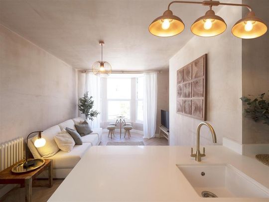 2 bedroom apartment to rent - Photo 1