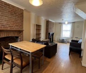 Riverdale Road, Canterbury - Photo 3