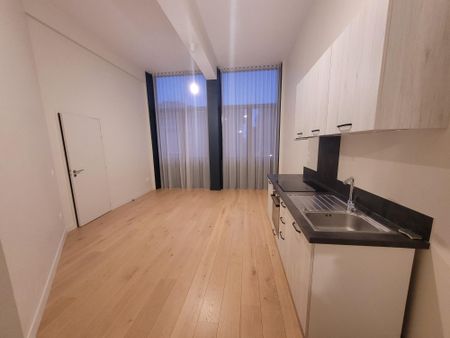 Location Appartement 2 pièces 43m² LA ROCHELLE 17000 - Photo 2