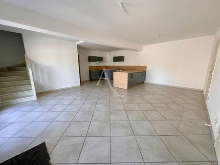 Location Appartement 6 pièces 115m² BRISSAC QUINCE 49320 - Photo 4