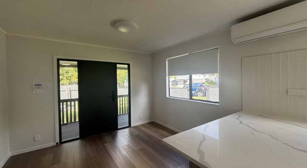 Modern three bedroom home in Springvale - Photo 1