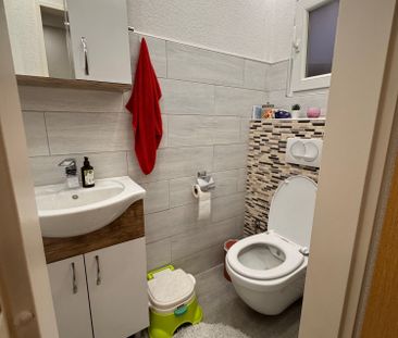 6.5-Zimmer-Reiheneck-Einfamilienhaus mit grossem Garten in Saland - Photo 4