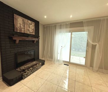 For Lease - 71 Covent Crescent, Aurora, Ontario - Photo 1