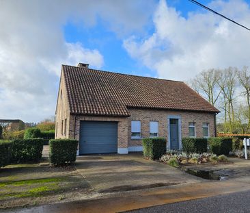 Laagbouwwoning met 1 slaapkamer, garage en zonnige tuin - Foto 2