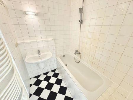 TERRASSENTRAUM - NÄHE RATHAUSPLATZ | EXKLUSIVE 2 ZIMMER IN CITY-NÄHE | LENAUGASSE - Foto 3