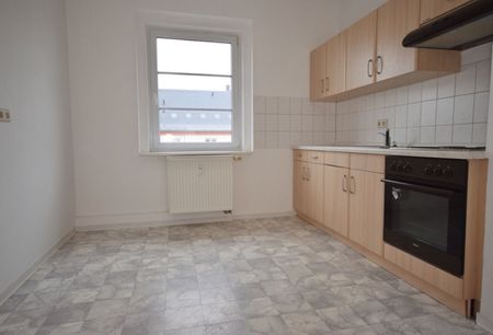 2-Raum Wohnung • Tageslichtbad mit Wanne • Einbauküche • Stellplatz • Kaßberg • Anschauen & Mieten - Photo 3