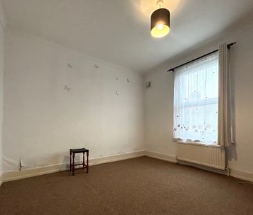 Northcourt Road, Worthing, BN14 1 bedroom flat to rent - Photo 3