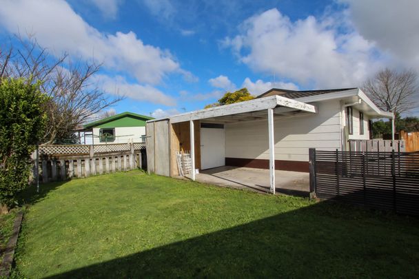 Three-bedroom home in a desirable location - Photo 1