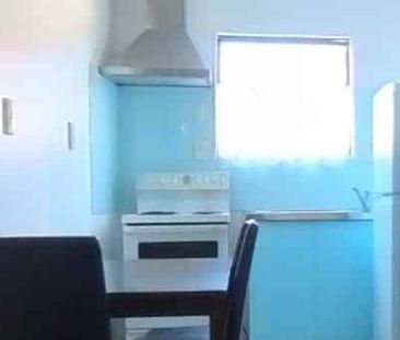 Paraparaumu - 2 Bedrooms - Photo 3