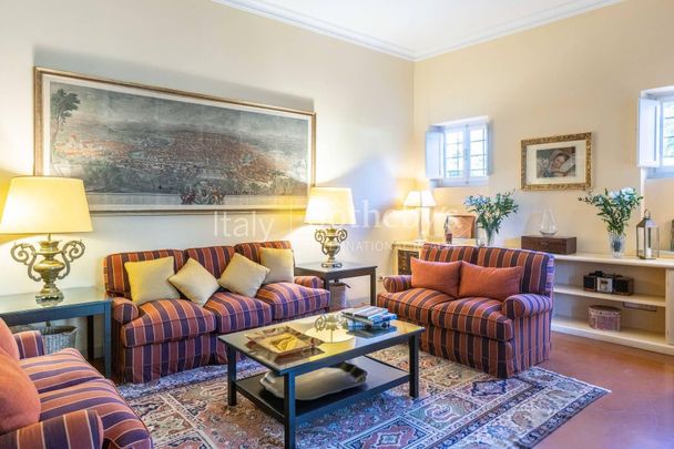 Splendida villa con piscina sulla collina di Fiesole - Photo 1