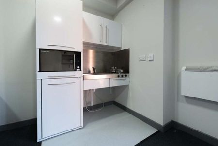 Studio to rent - Photo 3