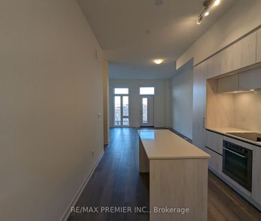 Condo Townhouse For Lease | N8074730 - Photo 2