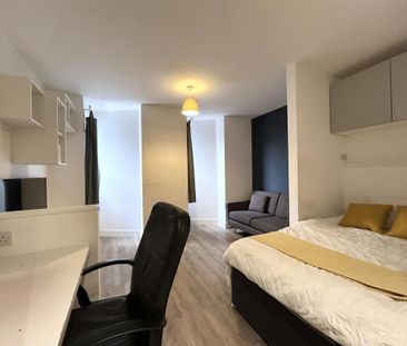 Studio to rent - Photo 2