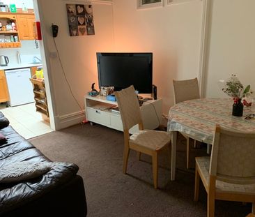 Room 6 – Fosse Road South, LE3 1AE - Photo 2