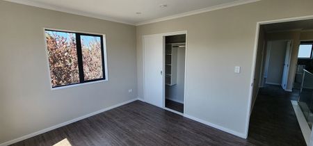 Brand new 5 bedroom townhouse - Photo 4