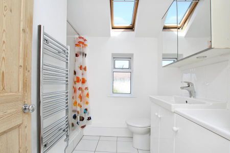 1 bedroom flat to rent - Photo 3