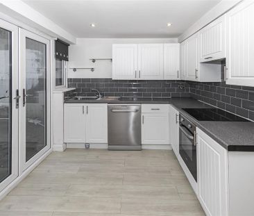 3 bedroom house to rent - Photo 2