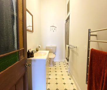 12a Freeling Street, Island Bay - Photo 2