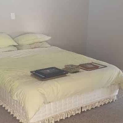 Walk to the shops - Photo 3