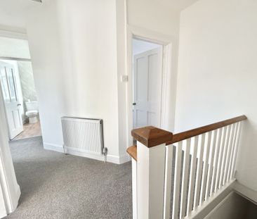 Bitterne Road West, Southampton - Photo 6