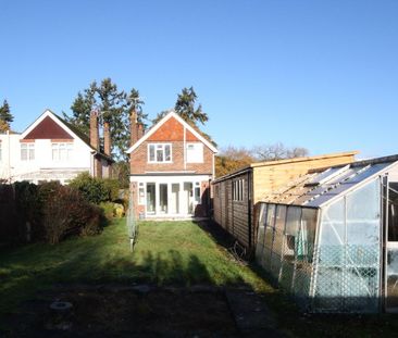 Mayford, Woking - Photo 3