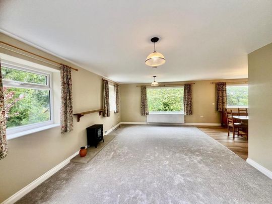 4 bedroom detached house to rent - Photo 1