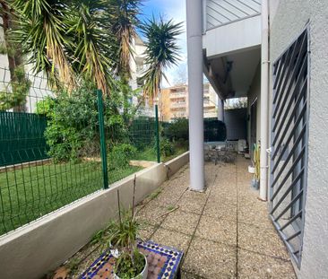 Location Appartement 2 pièces 52m² MARSEILLE 8ème - Photo 6